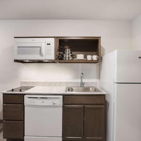Woodspring Suites Detroit Madison Heights Zewnętrze zdjęcie
