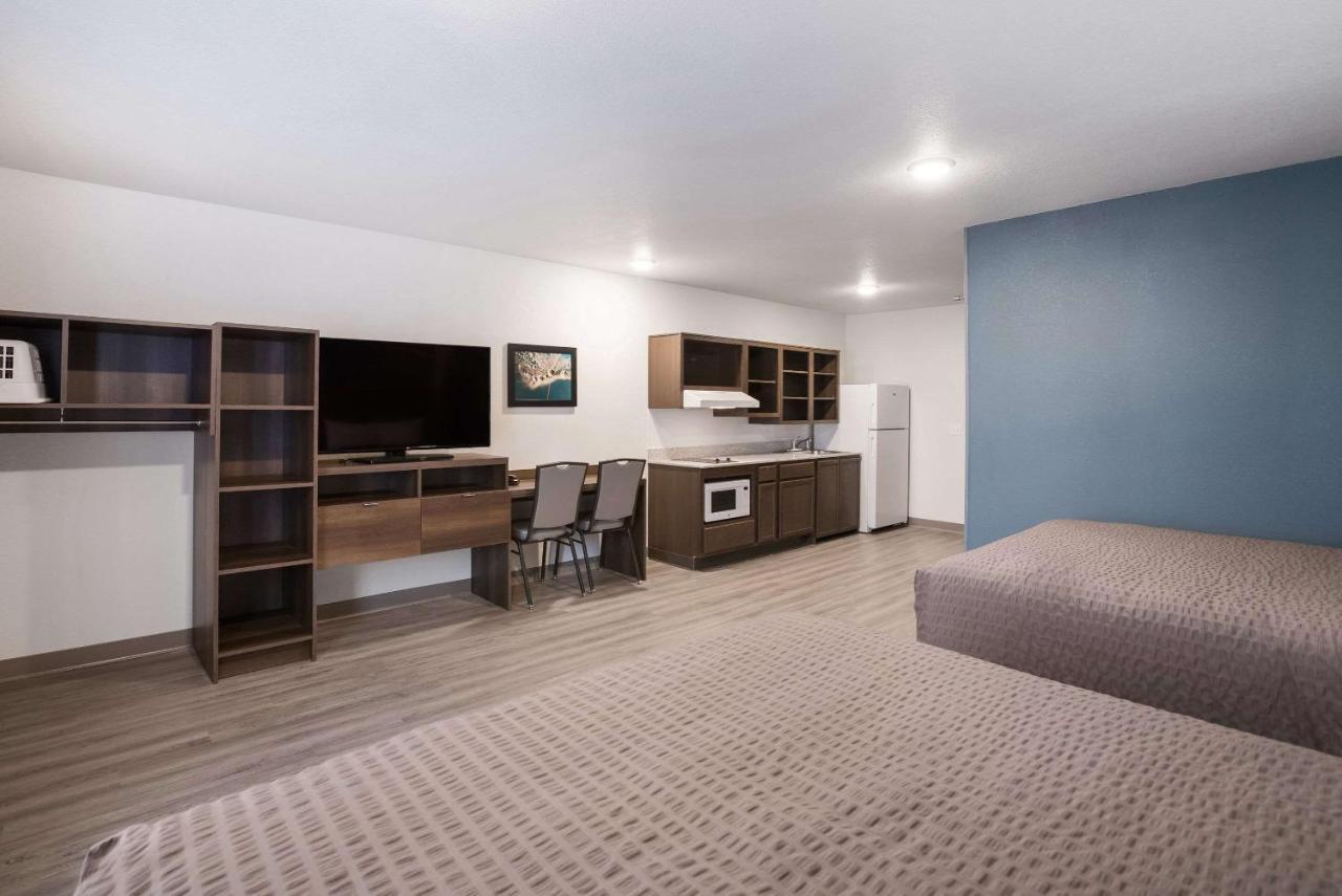 Woodspring Suites Detroit Madison Heights Zewnętrze zdjęcie