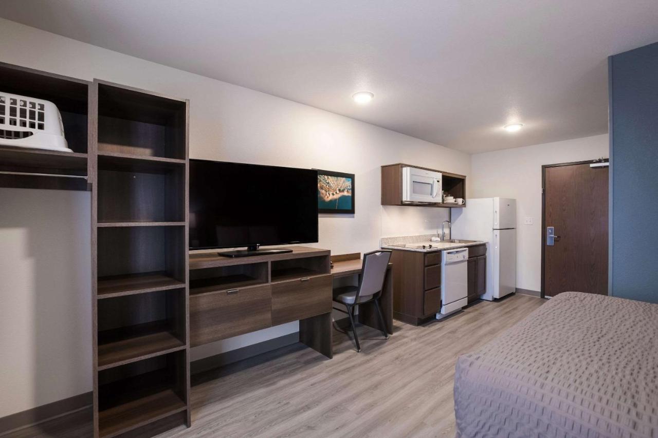 Woodspring Suites Detroit Madison Heights Zewnętrze zdjęcie