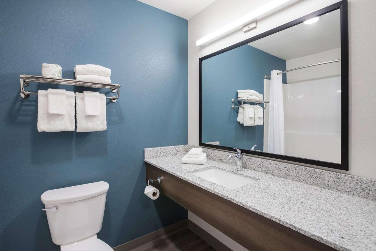 Woodspring Suites Detroit Madison Heights Zewnętrze zdjęcie