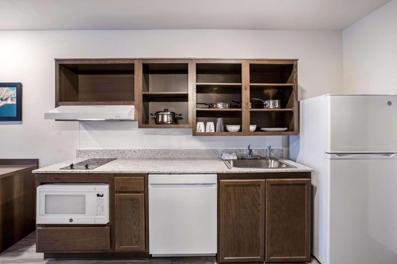 Woodspring Suites Detroit Madison Heights Zewnętrze zdjęcie